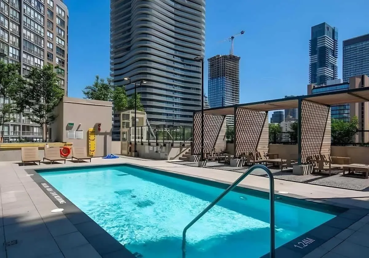 Stylish Condo In The Heart Of Downtown Toronto Canada