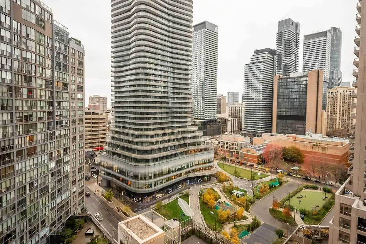 Stylish Condo In The Heart Of Downtown Toronto 0*,  Canada